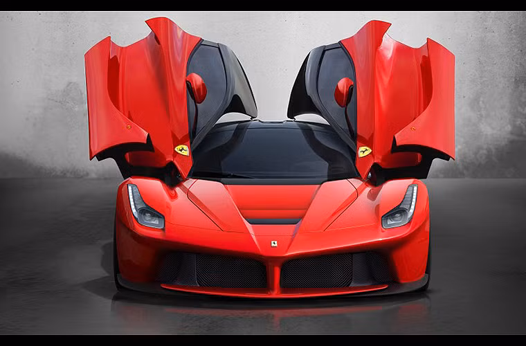 Thiết kế cửa xe độc đáo như chiếc LaFerrari nhưng ngoại hình của FXX K được hoàn thiện triệt để về hiệu năng khí động học