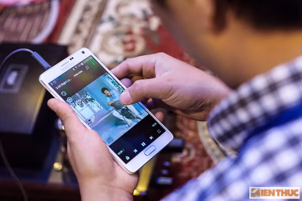 Phát nhạc hi-res đang là xu hướng chung của thiết bị di động.