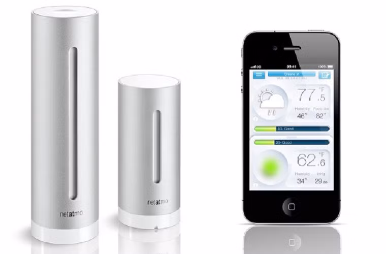 Máy kiểm soát môi trường Netatmo có giá 179 USD. Thiết bị có khả năng đánh giá được chất lượng không khí, độ ẩm, carbon dioxide, nhiệt độ trong nhà / ngoài trời và thậm chí ô nhiễm, tiếng ồn nơi bạn đang ở. Thông báo sẽ được gửi tới điện thoại của bạn thông qua thiết bị cài hệ điều hành iOS hoặc Android. Qua đó, bạn có thể cải thiện một cách hiệu quả hơn môi trường bạn đang sống.