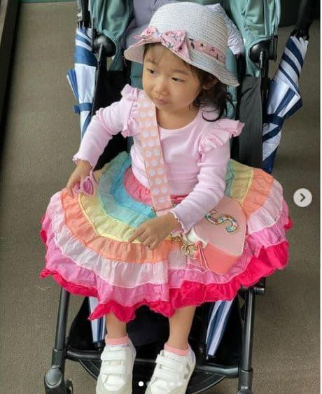 Chi chong hoang toc cua Ha Tang lan dau khoe anh 'vuot can'-Hinh-3