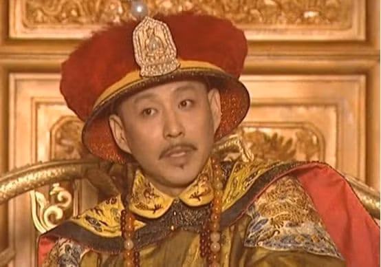 Tai sao trieu Thanh co rat nhieu than vuong nhung chang co ai dam tao phan?-Hinh-2