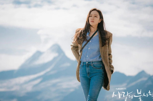 Son Ye Jin mac quan ong rong du dep cung khong the hack dang-Hinh-7