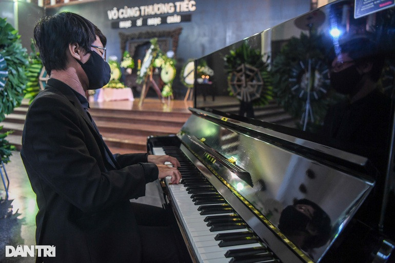 Khanh Linh khoc nghen trong gio phut tien biet anh trai - nhac si Ngoc Chau-Hinh-6