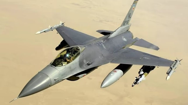 Báo Mỹ: Máy bay chiến đấu F-16 khó thay đổi cục diện chiến trường ảnh 1