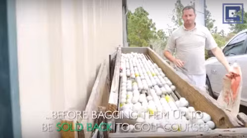 Berger kiếm 15 triệu USD nhờ nhặt bóng golf rơi xuống nước.