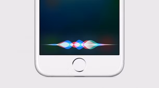  6. Hey Siri. Siri là một trong những công cụ mạnh mẽ nhất của iPhone và iPhone 6s sẽ cho phép bạn huy động trợ lý ảo này mà thậm chí không cần phải chạm vào nút Home. Hãy truy cập vào Settings-> General-> Siri, sau đó chọn Hey Siri. Sau khi nói tên mình 3 lần để máy ghi âm lại, Siri sẽ được kích hoạt mỗi lần bạn nói "Hey Siri". Và phần hay nhất là gì ư? Máy sẽ chỉ đáp ứng với giọng của bạn mà thôi.