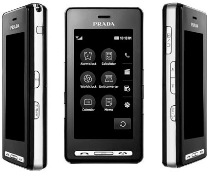 Từ năm 2006 tới nay, trào lưu cảm ứng lên ngôi, kéo theo sự thay đổi diện mạo của những chiếc điện thoại thời trang. Smartphone LG KE850, hay còn được gọi là LG Prada – là sự kết hợp giữa hãng công nghệ Hàn Quốc và thương hiệu thời trang đẳng cấp Prada. Sản phẩm trang bị màn hình cảm ứng điện dung , được giới thiệu lần đầu vào tháng 12/2006. Sau đó, LG còn ra đời 2 phiên bản nữa của chiếc smarpthone này vào cuối năm 2008 và 2012.