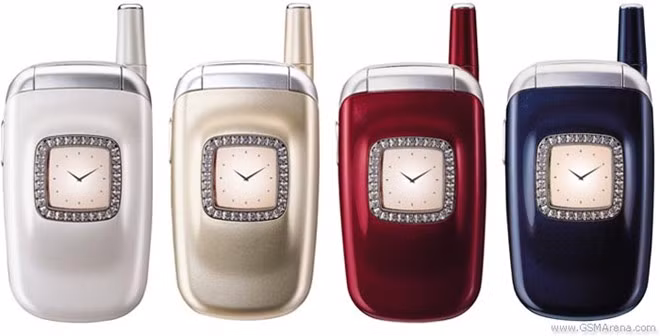 Với tên gọi “Nữ hoàng trang sức”, T500 có ngoại hình nữ tính, sang trọng. Máy sở hữu các màu gồm đỏ bordeaux, ngọc trai, vàng và xanh biển. Đường viền quanh màn hình trước của máy được kết từ những viên pha lê lấp lánh. Khi có cuộc gọi/tin nhắn, đèn dưới những viên pha lê sẽ phát sáng, tạo ra hiệu ứng sắc màu độc đáo.