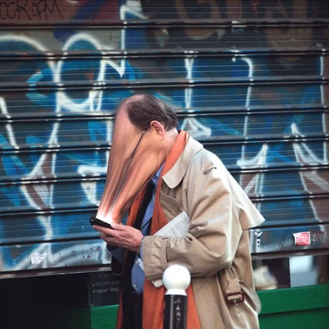 Thậm chí, nhiều người lớn tuổi cũng không nằm ngoài xu hướng này.