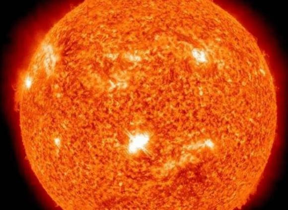 Tai sao mat troi van chua chay xong?-Hinh-4