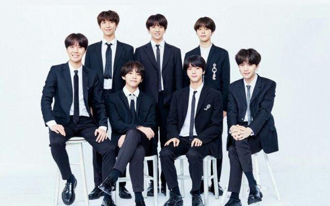 Nhan vien hang dien thoai ghen ti voi cuoc song cua BTS-Hinh-4