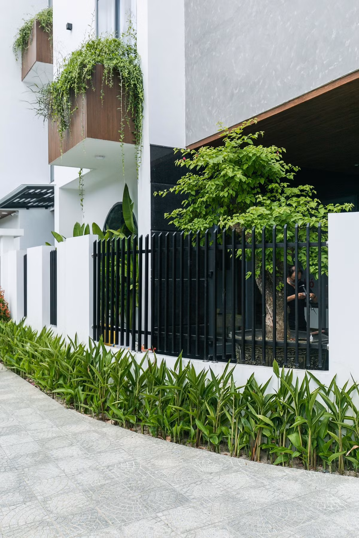 Nha pho thiet ke hien dai voi khong gian rop ca troi xanh mat-Hinh-9