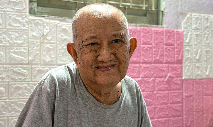 Tinh hinh suc khoe cua nghe si Mac Can: Chi con mot chiec rang-Hinh-4