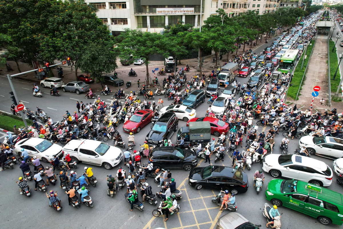 De nghi cong an dieu tra vu dieu chinh quy hoach tuyen Le Van Luong-Hinh-5