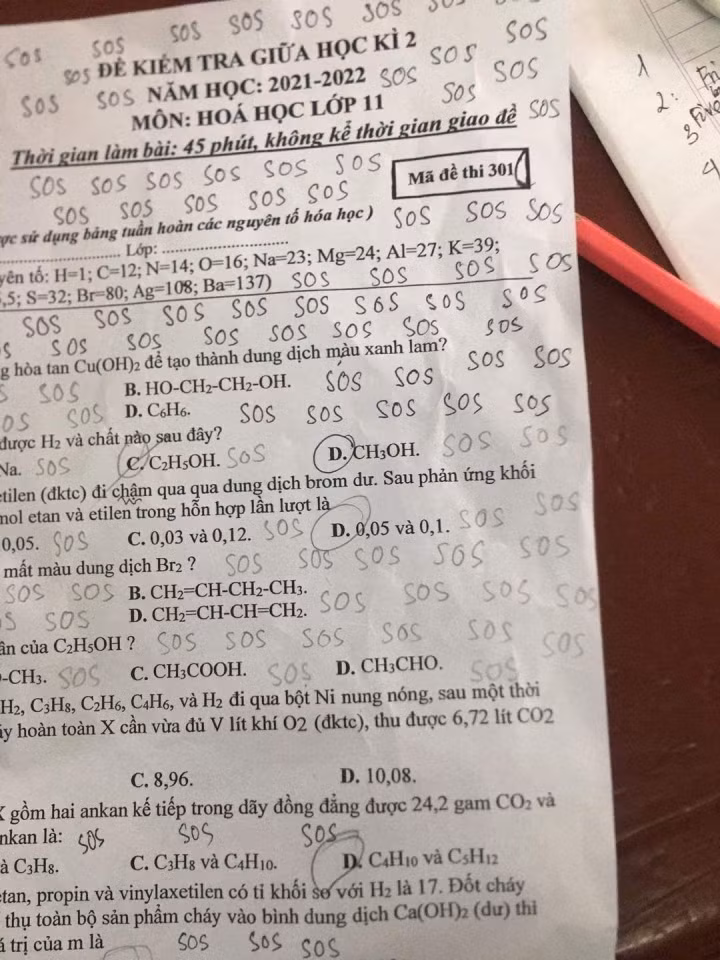 Tín hiệu "ét ô ét" này khó mà được giải cứu rồi.