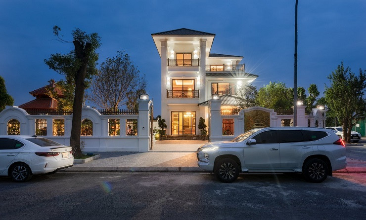 Choang ngop biet thu hoa lan “Nam Canh Trang” cua dai gia Bac Ninh