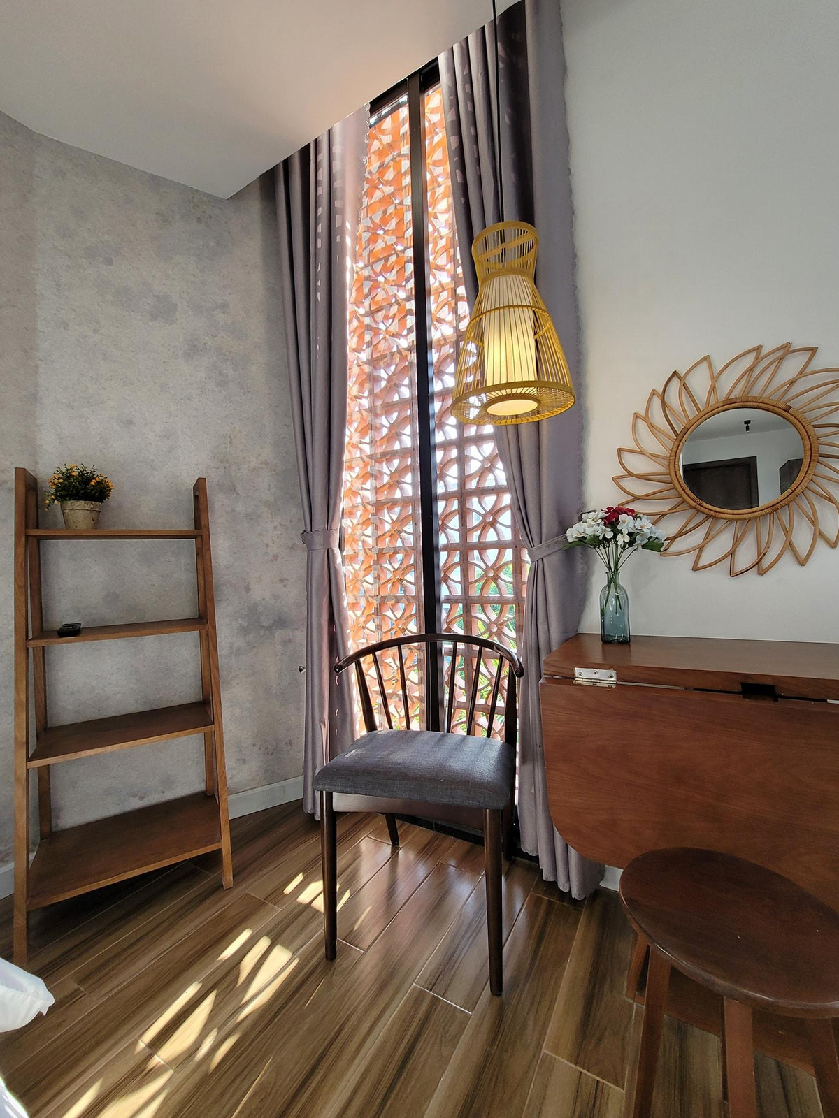 Ngoi nha me cung tren manh dat meo, xay trong 3 nam-Hinh-12