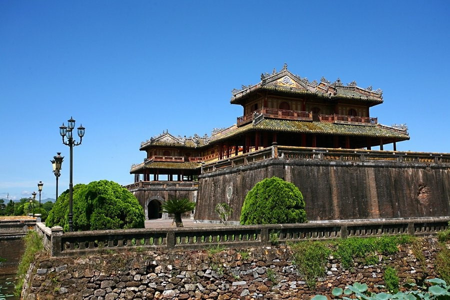 Đoàn Tử Quang: Sống qua 13 đời vua Nguyễn, đi thi năm 82 tuổi Doan Tu Quang: Song qua 13 doi vua Nguyen, di thi nam 82 tuoi