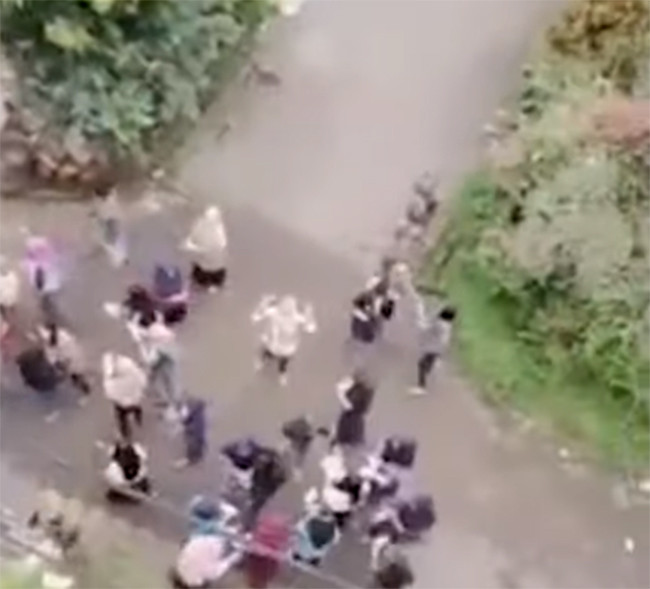 Nu dai gia rai “mua tien” hang tram trieu tu tang 3, nhan vien xum lai nhat-Hinh-2