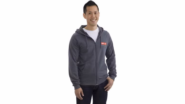 Áo khoác. “Bạn có thể bị “Scroogled”, nhưng ít nhất bạn không bị lạnh”.