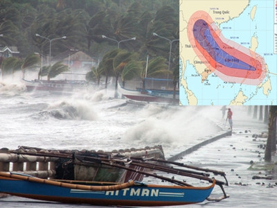 Sóng lớn khi bão Haiyan đổ bộ thành phố Legaspi, tỉnh Albay phía nam Thủ đô Manila ngày 8/11 và sẽ vào miền Trung VN, khoảng 16h ngày 10/11. ẢNH: AFP /TTXVN. ( Ảnh nhỏ: Dự báo đường đi của siêu bão Haiyan (Nguồn: Trung tâm Dự báo Khí tượng Thủy văn T.Ư). Sóng lớn khi bão Haiyan đổ bộ thành phố Legaspi, tỉnh Albay phía nam Thủ đô Manila ngày 8/11 và sẽ vào miền Trung VN, khoảng 16h ngày 10/11. ẢNH: AFP /TTXVN. ( Ảnh nhỏ: Dự báo đường đi của siêu bão Haiyan (Nguồn: Trung tâm Dự báo Khí tượng Thủy văn T.Ư).