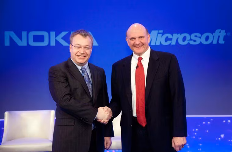 Microsoft lúc đầu chỉ định mua cổ phiếu Nokia. Thông tin này được một cơ quan thuế của Ấn Độ đưa ra. Như vậy, lúc đầu Microsoft không có ý định mua Nokia như hiện tại, mà chỉ mua cổ phiếu của công ty này.