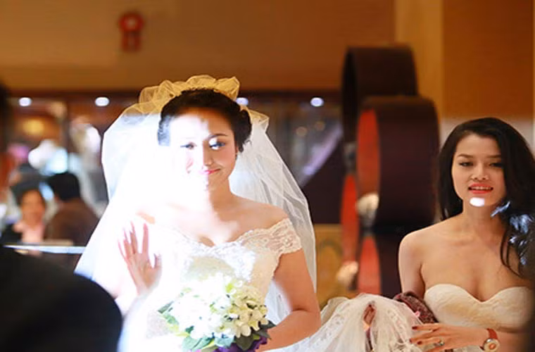 Hai người quen nhau khi tham dự một show truyền hình trên VTV6.