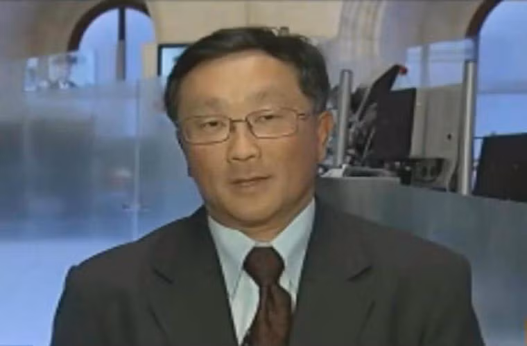 BlackBerry lại mất thêm 2 vị trí cao cấp. 2 thành viên sắp ra đi gồm có Rick Costanzo, phó giám đốc điều hành về kinh doanh toàn cầu và Chris Wormald, phó giám đốc liên minh chiến lược.