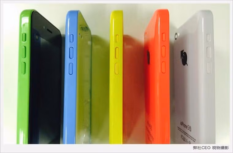 iPhone 5C nhái chạy Android. Công ty Iosys của Nhật mới giới thiệu một chiếc điện thoại giống iPhone 5C, có tên gọi ioPhone 5, chạy hệ điều hành Android.
