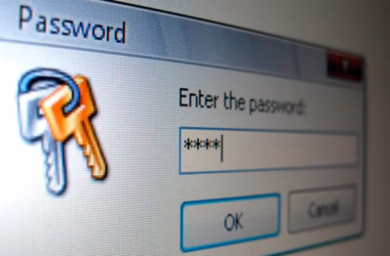 Phát hiện tệp dữ liệu chứa gần 2 triệu tên người dùng và mật khẩu bị đánh cắp. Một nhà nghiên cứu an ninh mạng đã phát hiện ra một tệp tin trên mạng, chứa nhiều dữ liệu bị đánh cắp từ các dịch vụ phổ biến hiện nay như Facebook, Yahoo, Twitter và Google. Trong đó người dùng ở Hà Lan bị đánh cắp nhiều nhất, chiếm tới 97% số thông tin bị đánh cắp, tiếp theo đó là Thái Lan, Đức, Singapore, Indonesia.