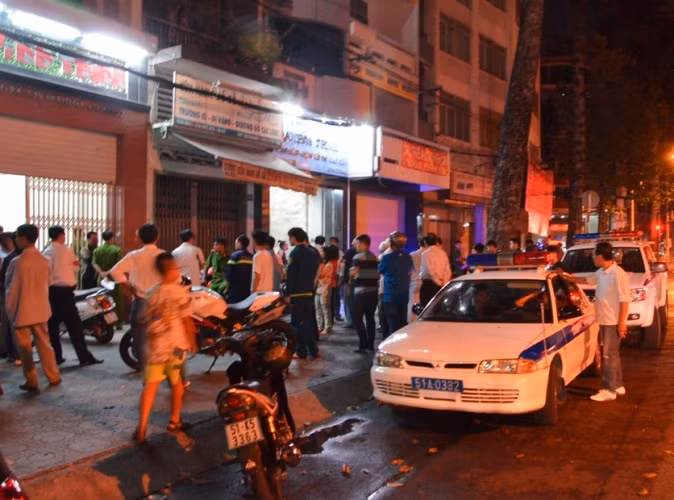 Đến khuya cùng ngày, lực lượng Công an đang điều tra làm rõ nguyên nhân vụ cháy