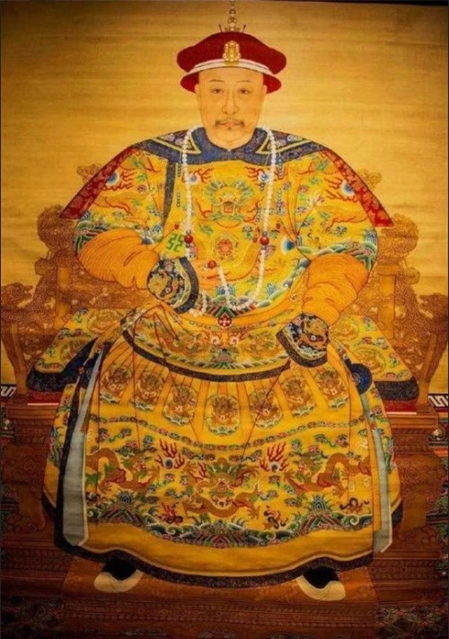 Danh tinh phi tan da quyen sinh sau khi con trai len lam vua-Hinh-2