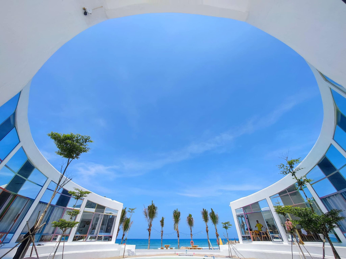 A hau lay dai gia tung co 3 doi vo, gio toan o biet thu-Hinh-9