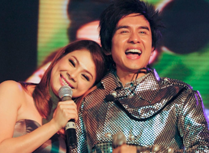 Nam ca sĩ nổi tiếng ly hôn vợ đại gia, U50 giàu kếch xù - Hình 5 Nam ca si noi tieng ly hon vo dai gia, U50 giau kech xu-Hinh-5