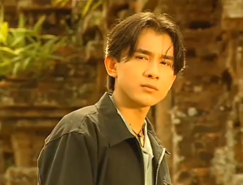 Nam ca si noi tieng ly hon vo dai gia, U50 giau kech xu-Hinh-3