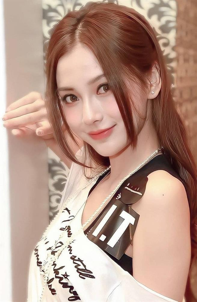 Nhan sac Angelababy nam 17 tuoi dung la bau vat Cbiz-Hinh-4
