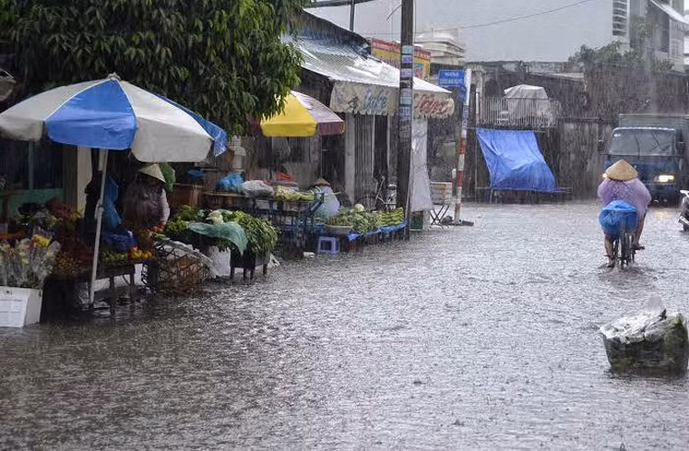 Việc kinh doanh buôn bán của người dân lâm cảnh ế ẩm.