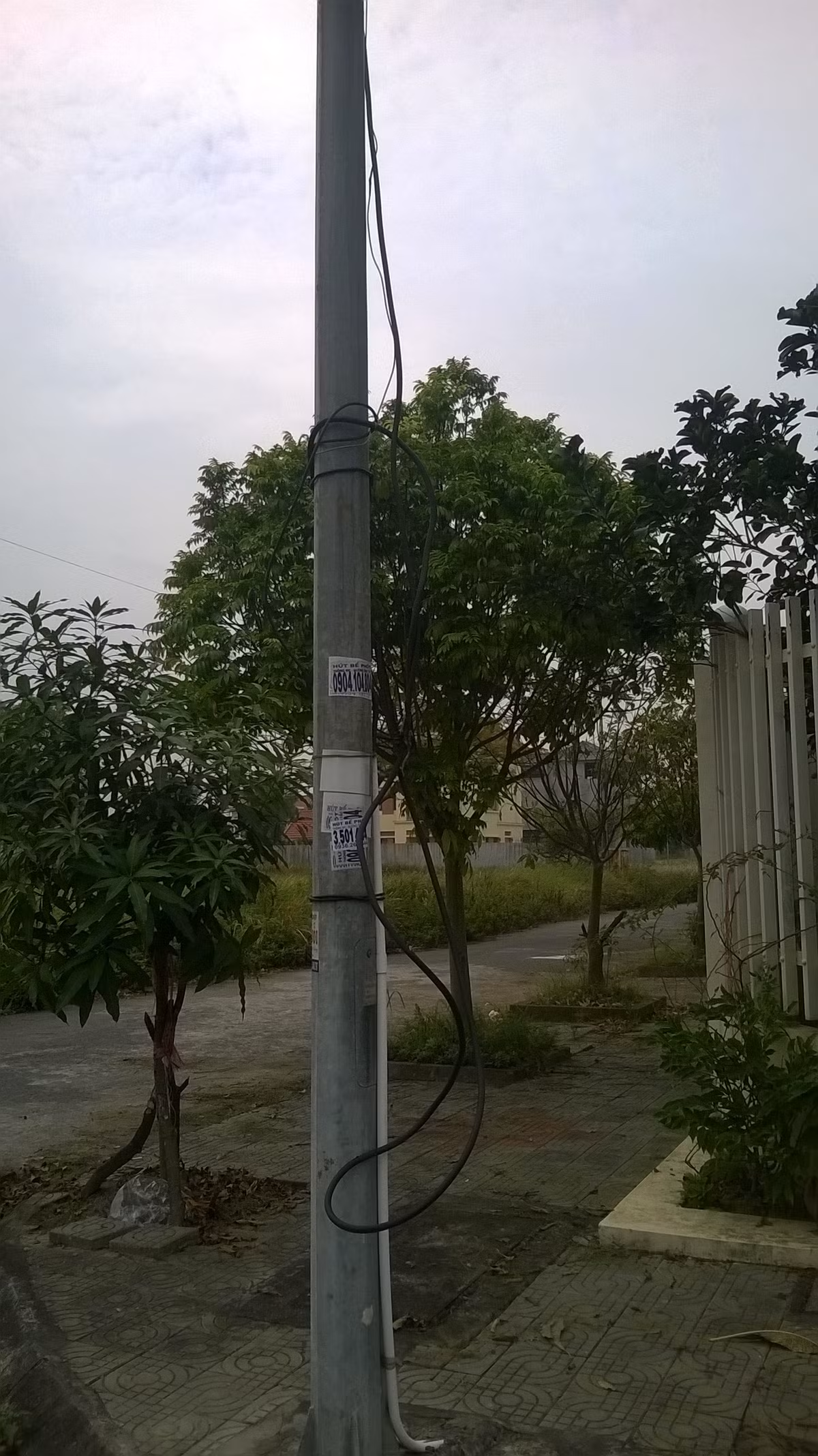 Đường truyền internet đã bị lực lượng chức năng cắt khi triệt phá đường dây này.