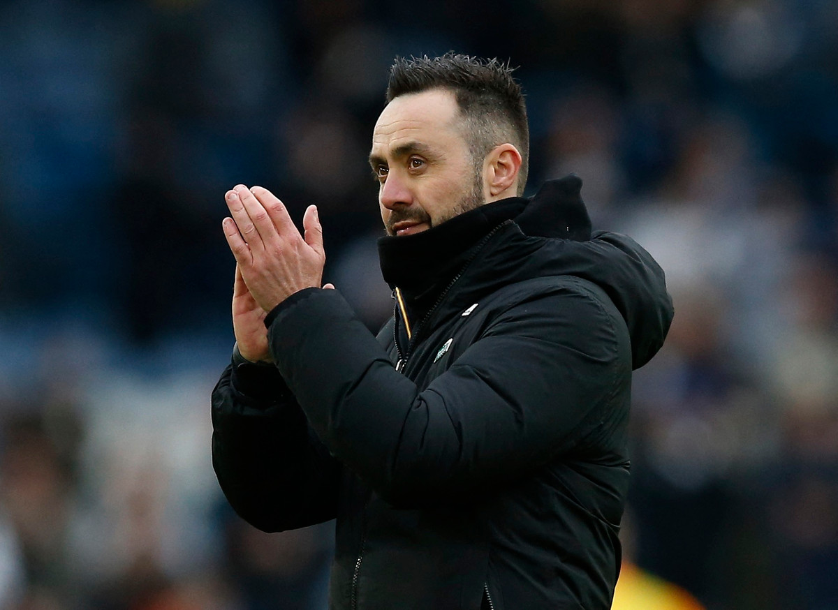 Nhờ chiến thuật phù hợp, Roberto De Zerbi (43 tuổi) giúp Brighton chơi ấn tượng ở mùa 2022/23. Ông thay thế tốt vai trò của Graham Potter, người chuyển sang dẫn dắt Chelsea hồi tháng 9/2022.