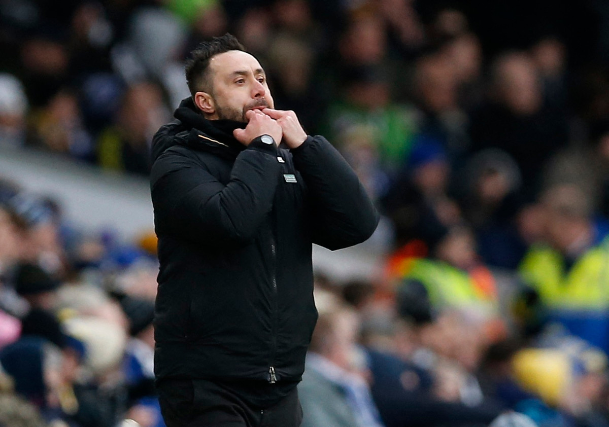 Những cầu thủ như Kaoru Mitoma hay Alexis Mac Allister được nâng tầm bởi De Zerbi. Hiện Brighton xếp thứ 7 trên bảng xếp hạng và cạnh tranh một suất dự cúp châu Âu mùa sau.