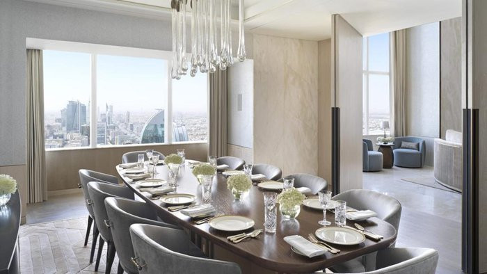 Dot nhap khong gian xa hoa, rong 371 m2 Cristiano Ronaldo vua chuyen den-Hinh-4