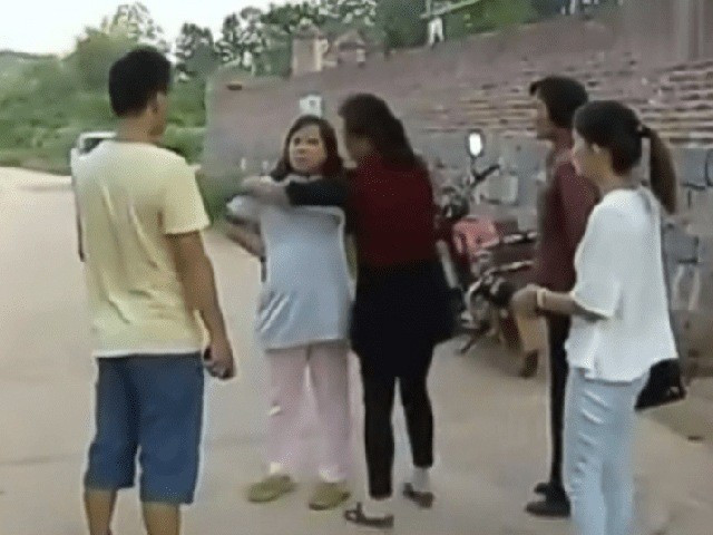 Di lam xa nua nam, vo bau song thai, chong doi xet nghiem ADN-Hinh-3