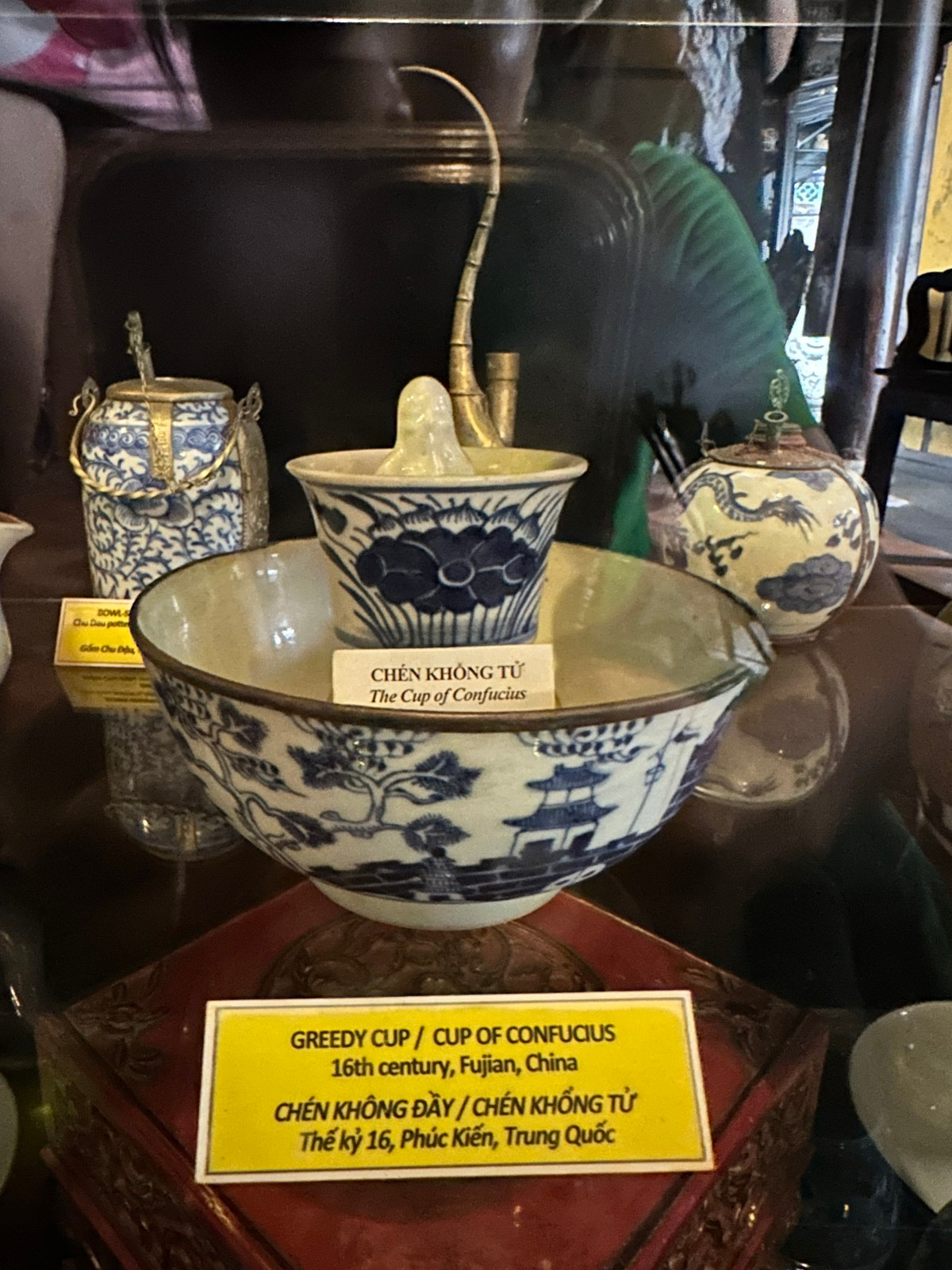 Kham pha su huyen bi cua “Chen Khong Tu” YAHOO 23-Hinh-5