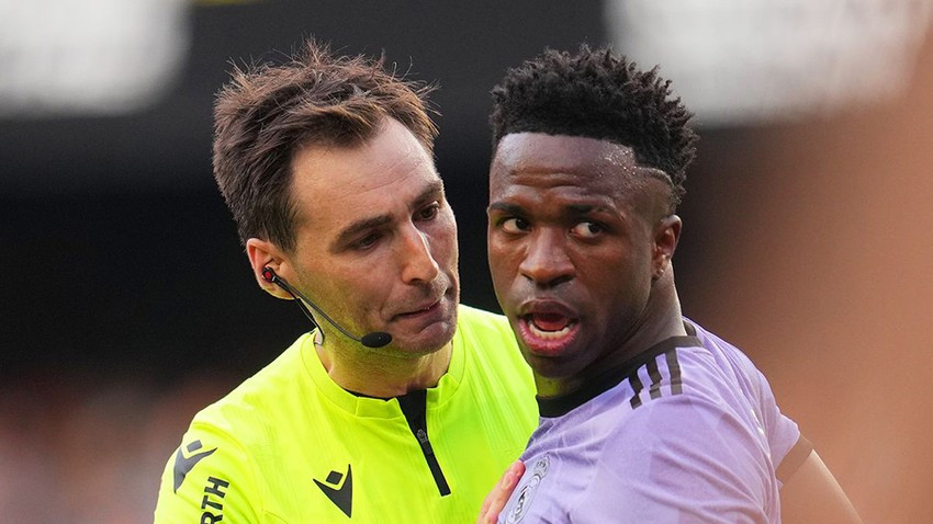 Tam dung tran dau cua Real Madrid, Ancelotti len an La Liga manh me