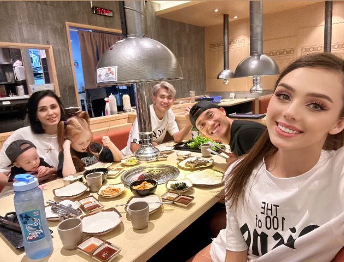 Vo mau Tay cua Bui Tien Dung o nha cham con xinh het nac-Hinh-6