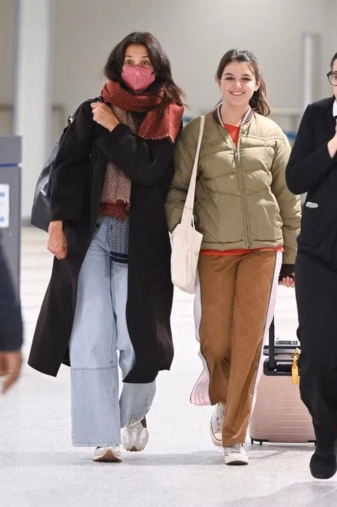 Tuoi 17 cua con gai Tom Cruise: Xinh nhu hoa hau, vao showbiz-Hinh-5