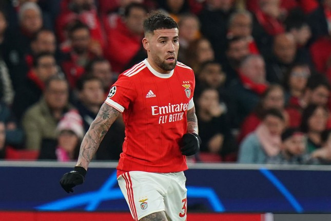 8. Nicolas Otamendi (Benfica, ĐT Argentina, số trận thi đấu ở cấp độ CLB và ĐTQG từ đầu mùa giải 2022/23 đến nay: 45, tổng số phút đã thi đấu: 4.019).