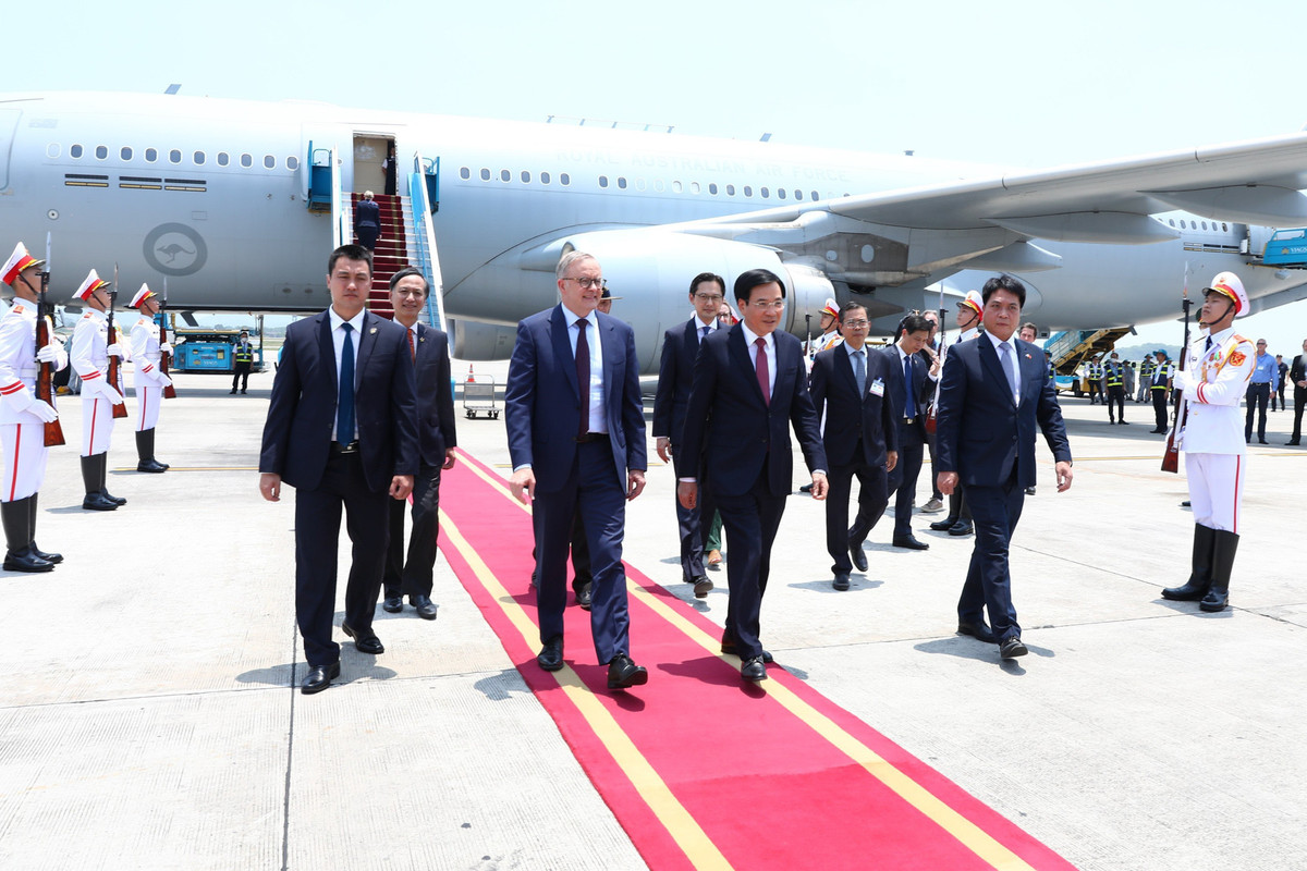 Thu tuong Australia den Ha Noi, bat dau tham chinh thuc Viet Nam-Hinh-4