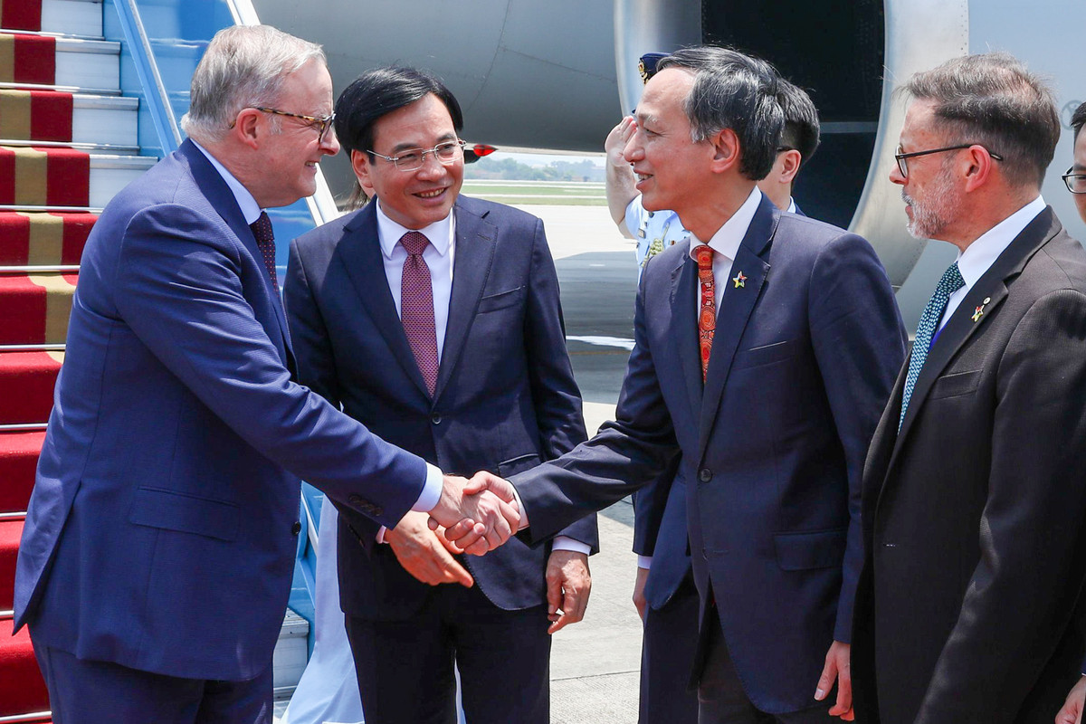 Thu tuong Australia den Ha Noi, bat dau tham chinh thuc Viet Nam-Hinh-3