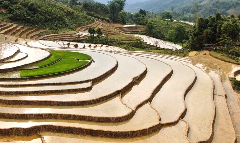 Sa Pa lap lanh mua nuoc do-Hinh-2